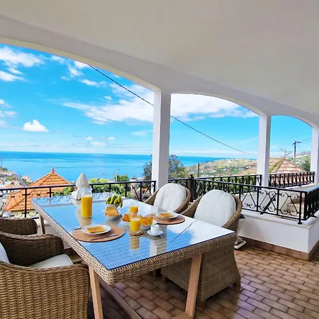 Branca Apartment