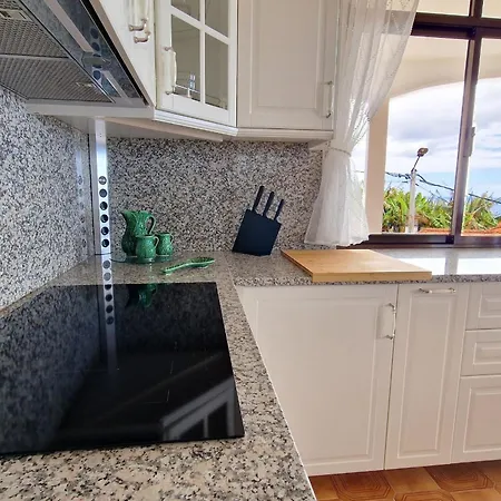 Branca Apartment Ponta do Sol (Madeira)